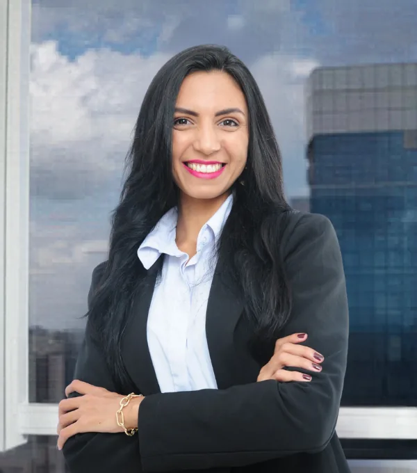 Érica T. dos Santos - Advogada Associada