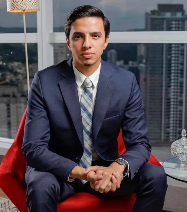 George Lacerda M. Brito - Advogado associado