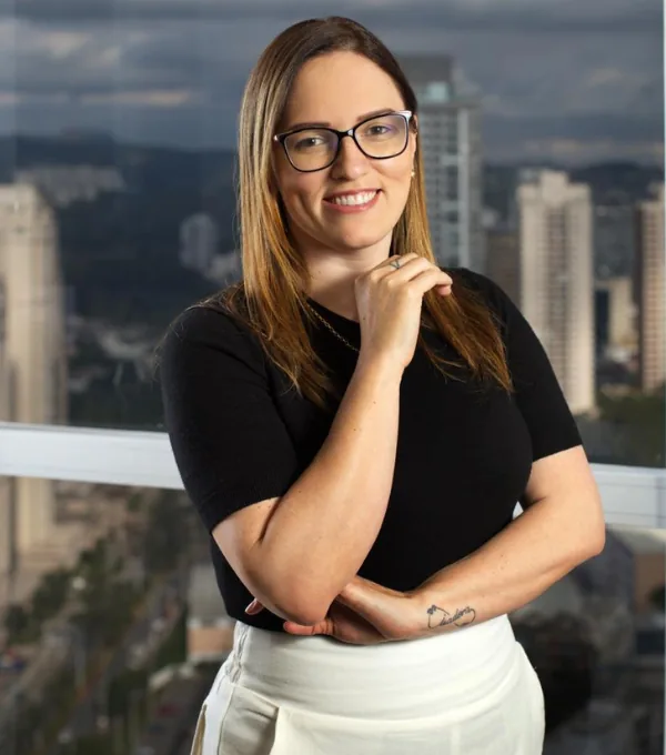 Graziele Cassuci Friosi - Advogada associada e controller jurídico